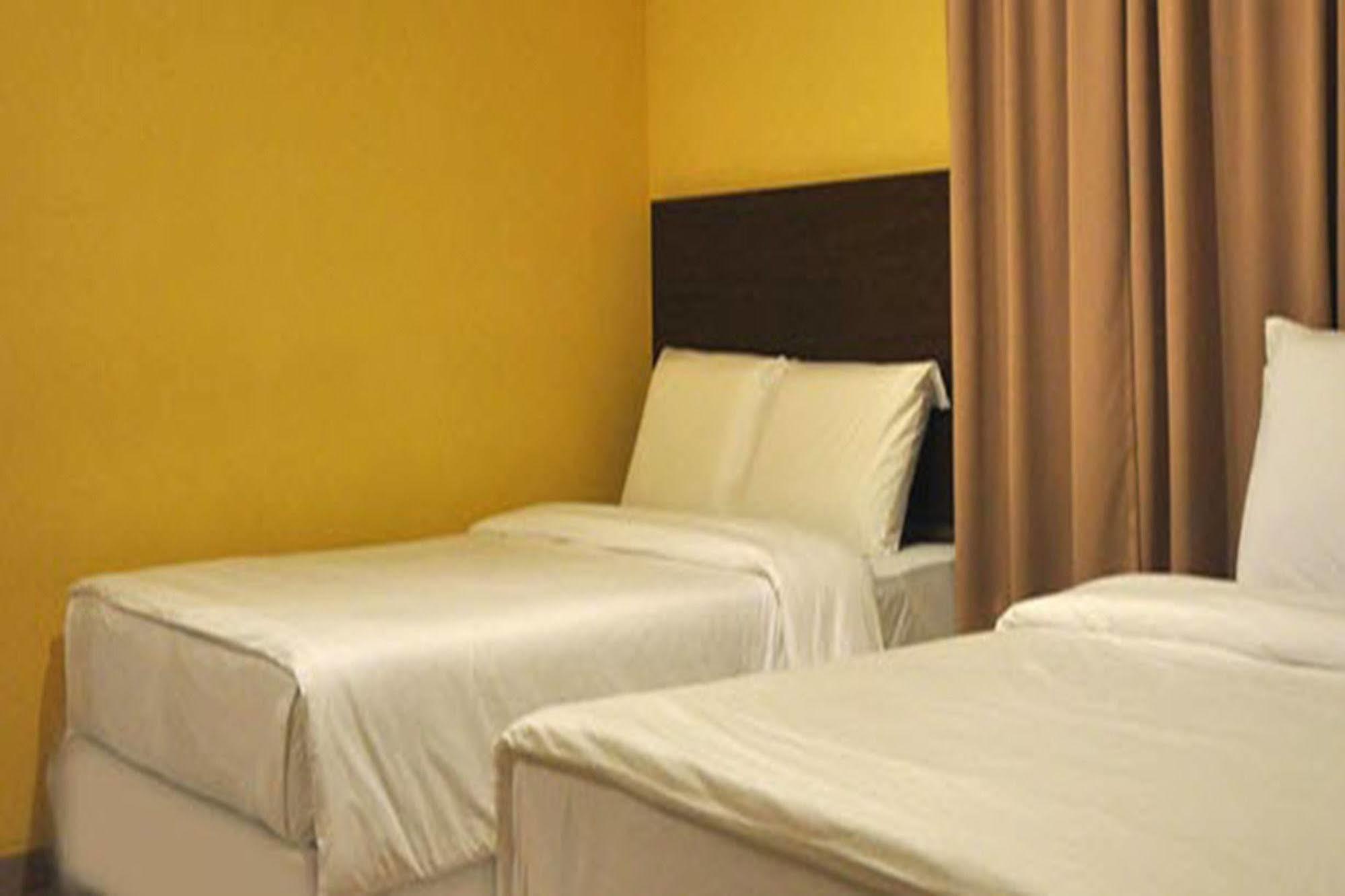 Golden Bay Hotel Malacca Exterior foto